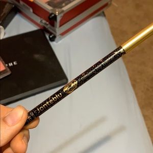 Glittering star eyeliner